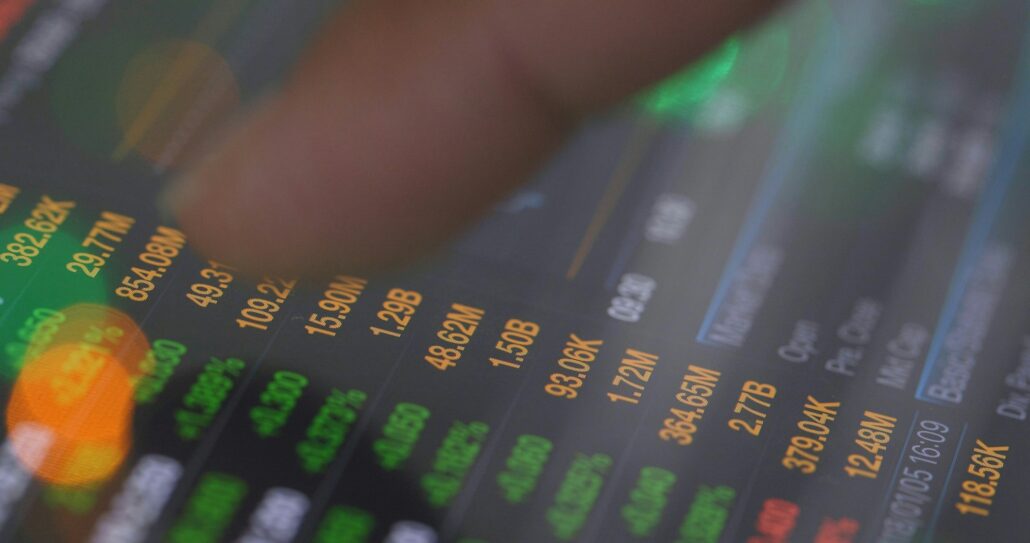Investing stock market data on the screen