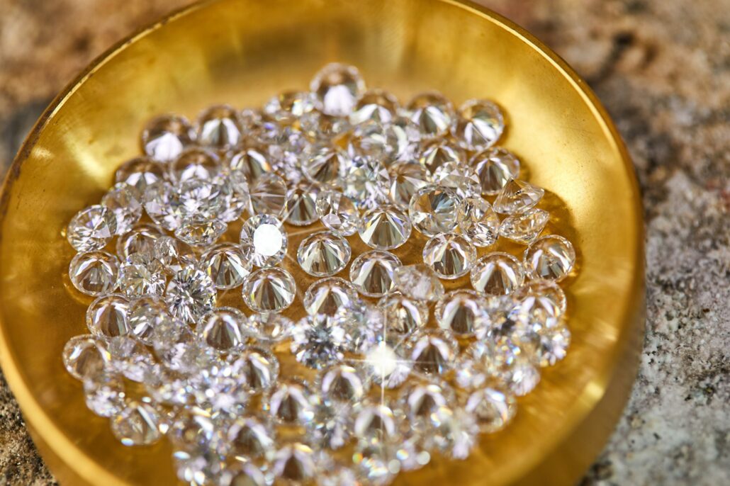 Jewelry production. Diamonds in the plate