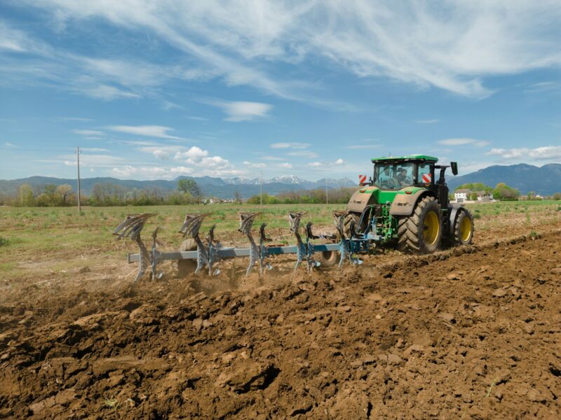 This photo captures the agricultural progress achieved through the use of state-of-the-art