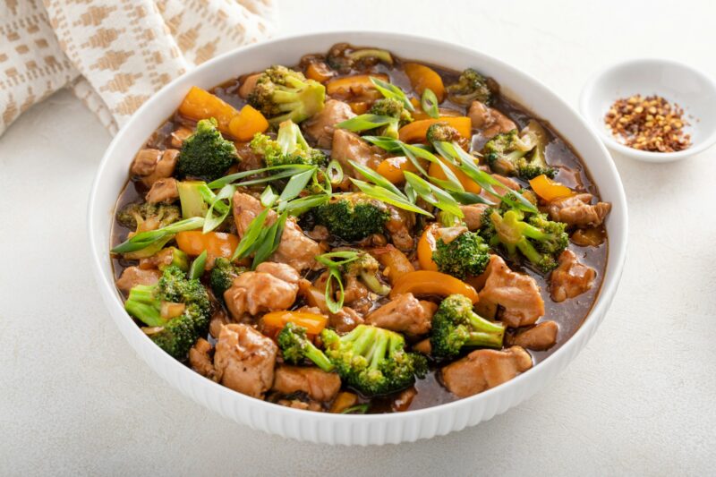 Chicken stir fry with broccoli and sweet pepper