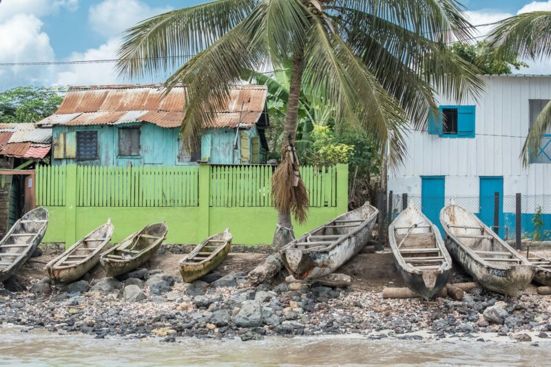 Sao Tome, dugouts on the beach